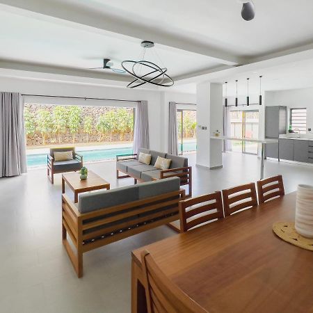 Spacious 4 Bedrooms Villa With Infinity Pool Grand Bay Exteriér fotografie