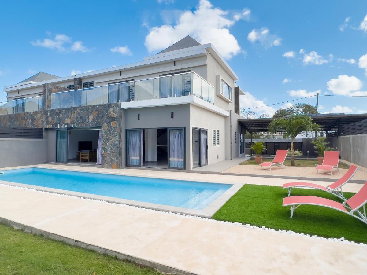 Spacious 4 Bedrooms Villa With Infinity Pool Grand Bay Exteriér fotografie
