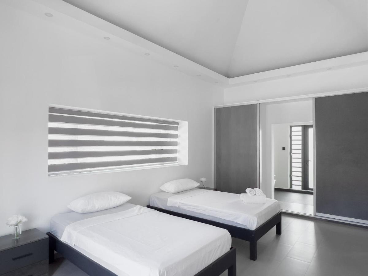 Spacious 4 Bedrooms Villa With Infinity Pool Grand Bay Exteriér fotografie