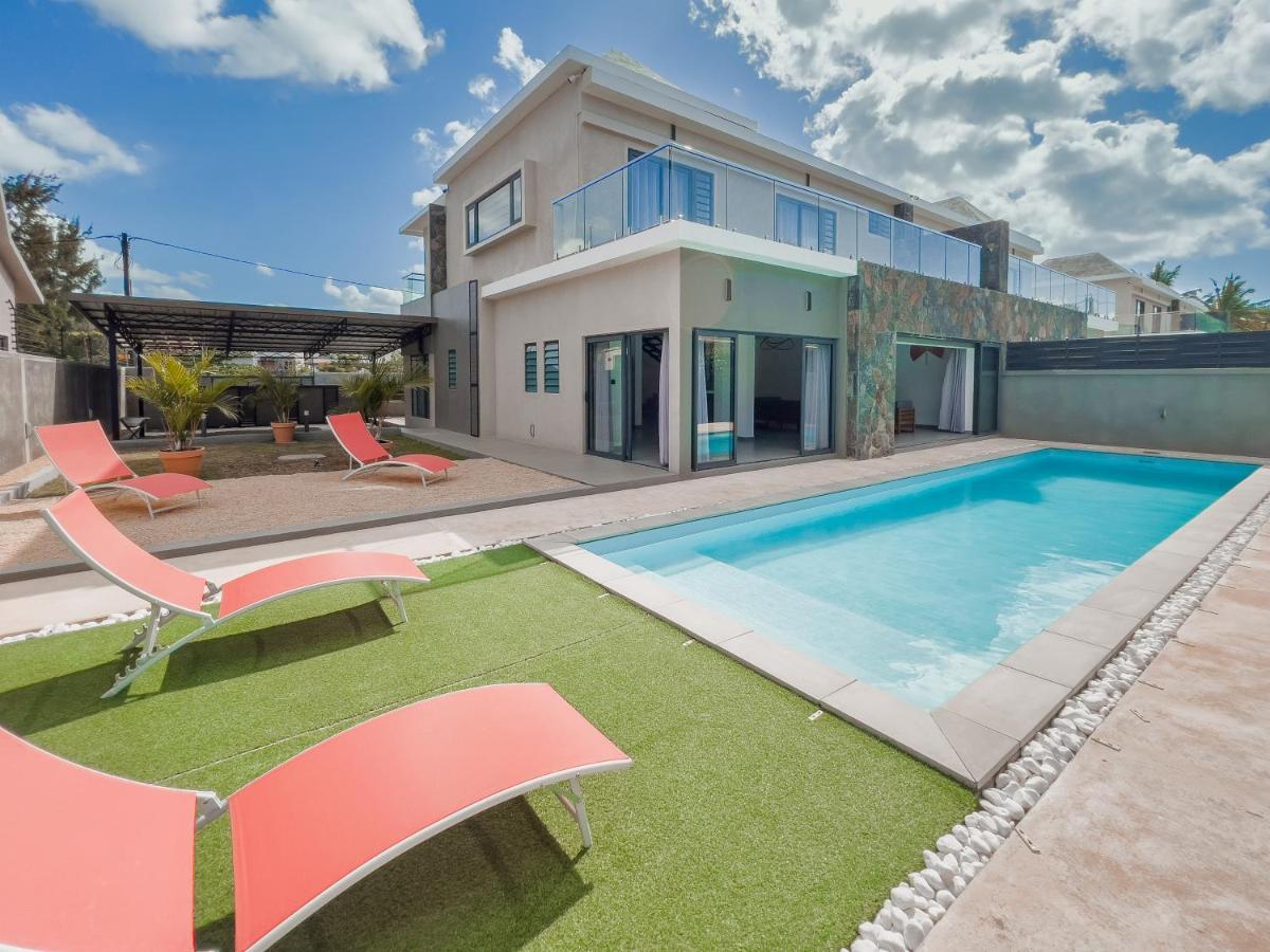 Spacious 4 Bedrooms Villa With Infinity Pool Grand Bay Exteriér fotografie